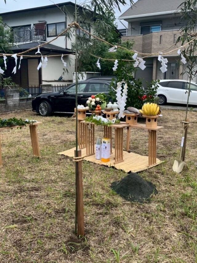⁡
三島市Y様邸
⁡
本格的に工事が始まります！
⁡
先日行いました地鎮祭の様子をご紹介します🏠
⁡
これからもっと暑くなりますが、一層気を引き締めて工事をさせていただきます💪
⁡
色々なご相談に乗りますので、お気軽にお越しくださいませ。
お電話、DMからもお伺いいたします💁‍♀️
⁡
⁡
#善行建設　#静岡県　#三島市　# 沼津市　#長泉町　#伊豆の国市　#清水町
#新築　#注文住宅　#リフォーム　#リノベーション